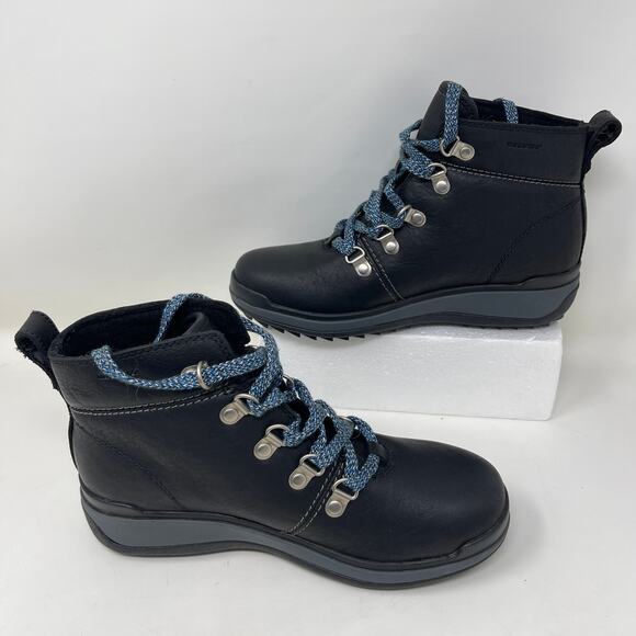 Merrell Womens Snowcreek Lace Boots Round Toe Waterproof‎ J002012 Black Size 5 - Picture 2 of 7